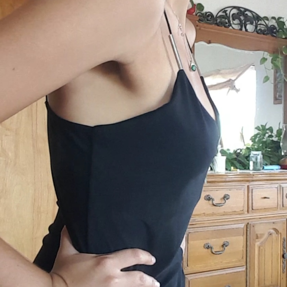 Spaghetti strap top - Picture 2 of 3